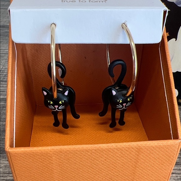 True To Form | Black Cat Hoop Earrings - Picture 2 of 5